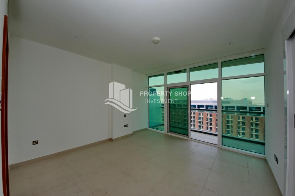 Fantastic 2BR with Spacious Balcony & Partial Sea View